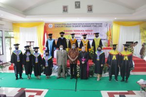 Read more about the article Wisuda Mahasiswa Online