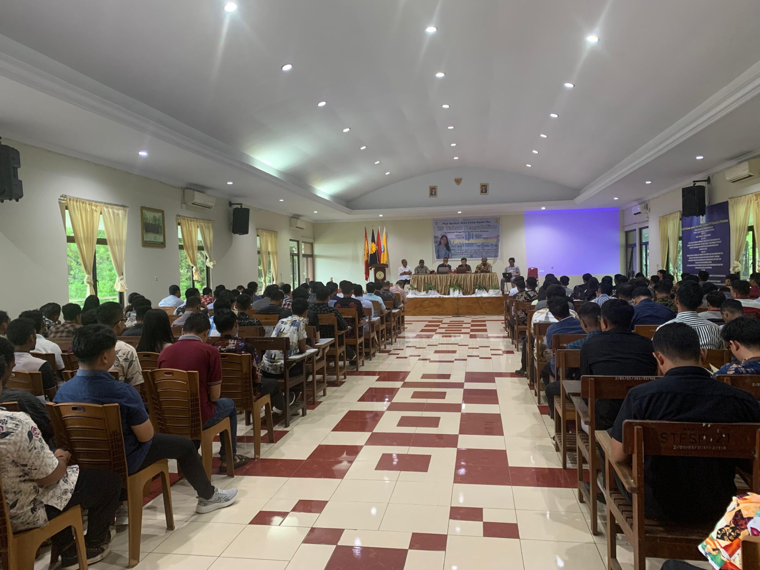 You are currently viewing Dialog Mahasiswa dan Dosen